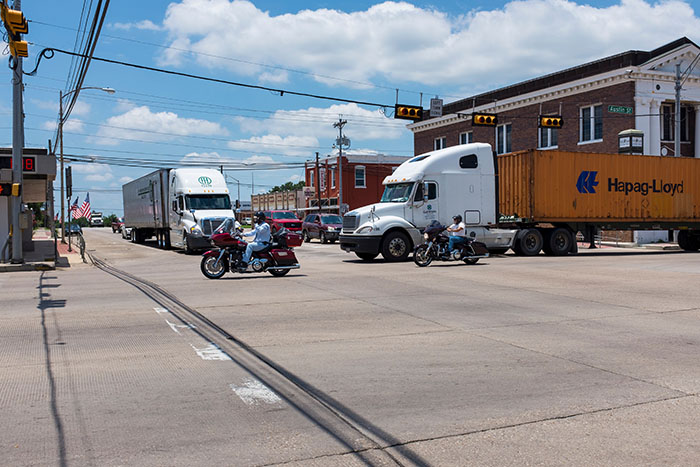 US truck capacity is tight from the largest markets to the smallest. Photo credit: Shutterstock.com.