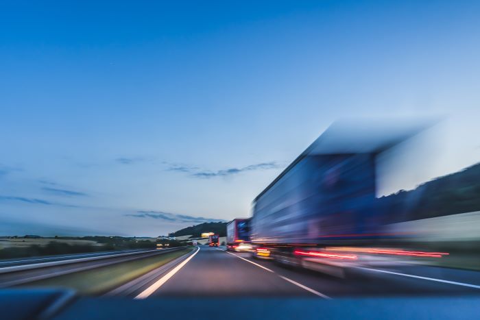 Coyote Logistics predicts rising truckload spot rate will surpass contract rates in 2020, reversing the deflationary pricing trend. Photo credit: Shutterstock.com