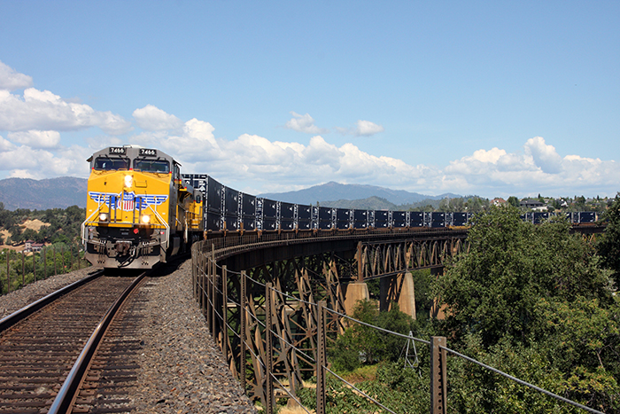 Although shipper spending on parcel surpassed rail last year, e-commerce still offers opportunities to US railroads.