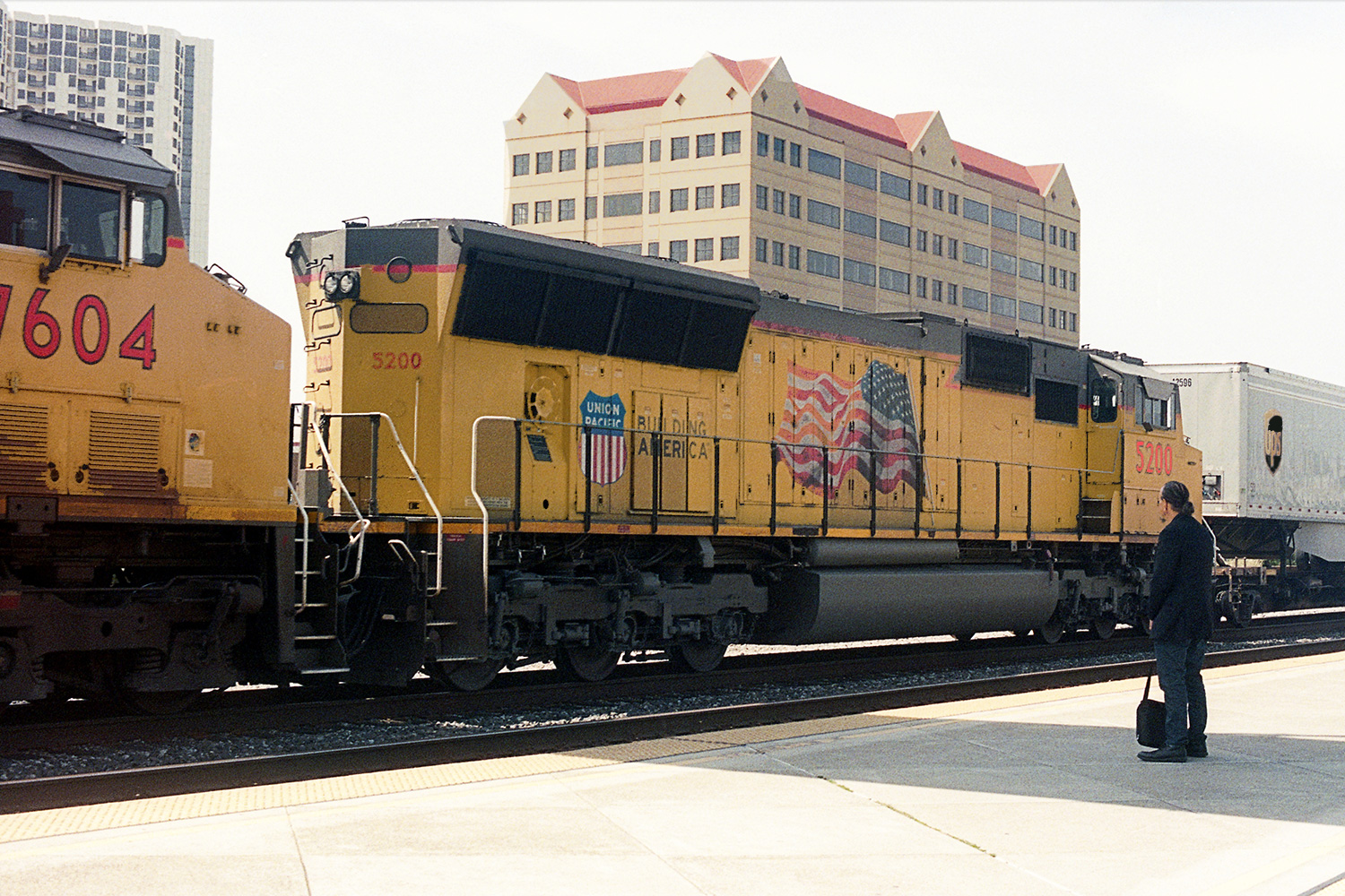 union pacific train set amazon
