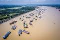 Port officials say it will take a week to clear a backlog at Chittagong (above) that is delaying some 12,000 TEU of freight. Photo credit: Shutterstock.com.