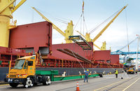 Washington, Oregon ports in a race for non-containerized shipments