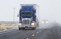 At the end of 2017, national average spot market rates were higher than contract rates. That should make shippers nervous about the second-quarter spring shipping peak. Credit: Shutterstock.